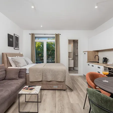 Brand New Tereza Icici, 100m From The