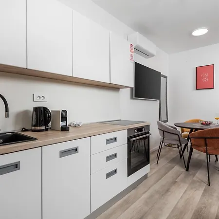 Appartamento Brand New Tereza Icici, 100m From The *