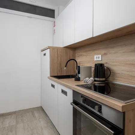 Brand New Tereza Icici, 100m From The Apartment